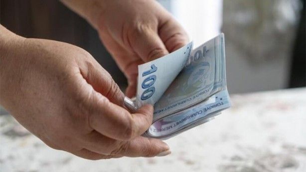 Emekli ve çalışan milyonlara güzel haber! Ücret kaybı bitiyor 12