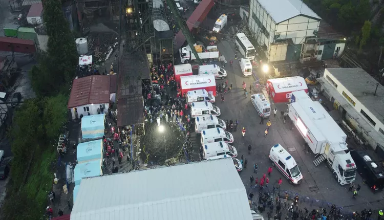 Türkiye'yi yasa boğan Bartın'daki patlama öncesi madencilerin son fotoğrafları ortaya çıktı 2