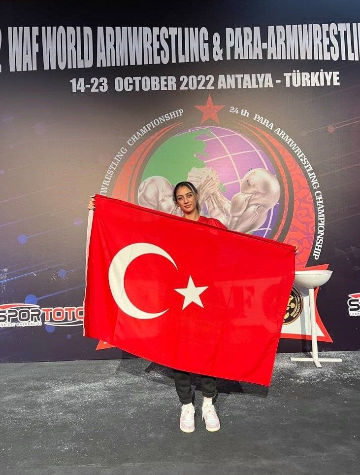 Derya Ceren Çağlayan: 'Bayrağımızı şereflendirmek için öne aldım' 6