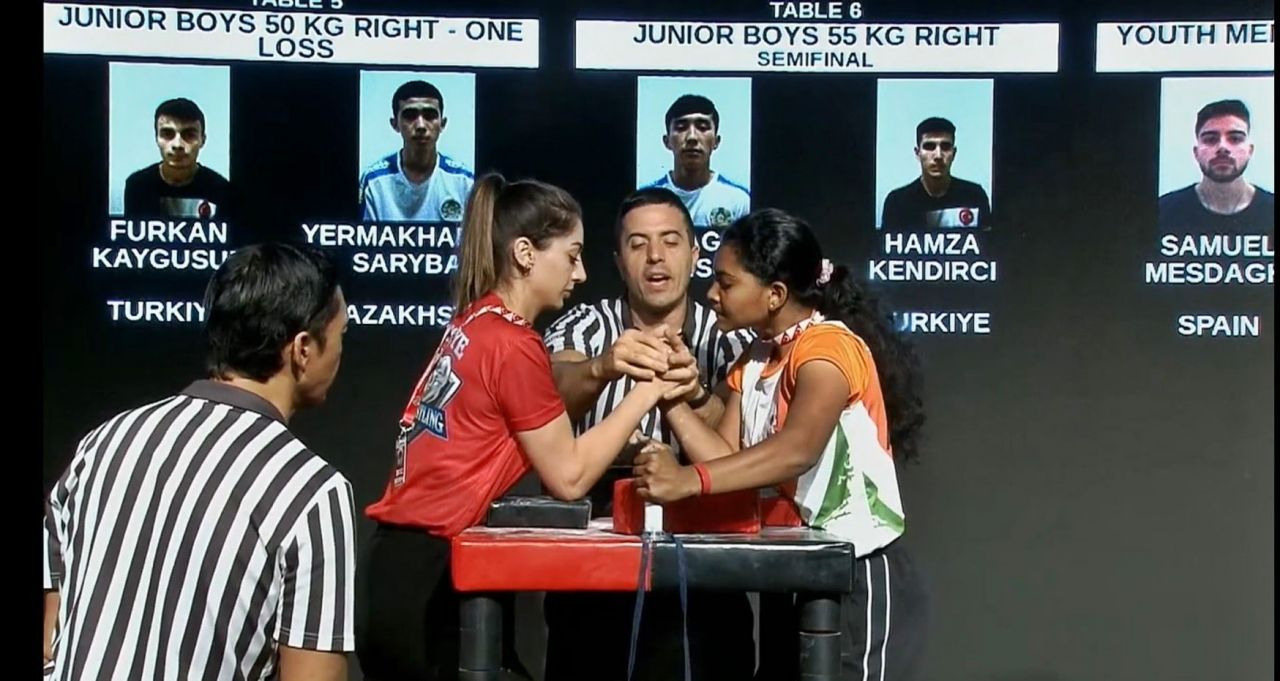 Derya Ceren Çağlayan: 'Bayrağımızı şereflendirmek için öne aldım' 9