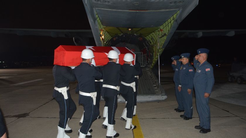 Şehit Baybörü'nün naaşı Ankara'ya uğurlandı 4