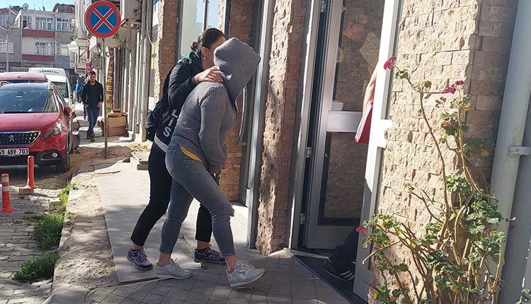 Böyle akraba olmaz olsun! Kiralık hırsız tuttu: 3 milyon değerinde para ve altını çaldırdı... 9