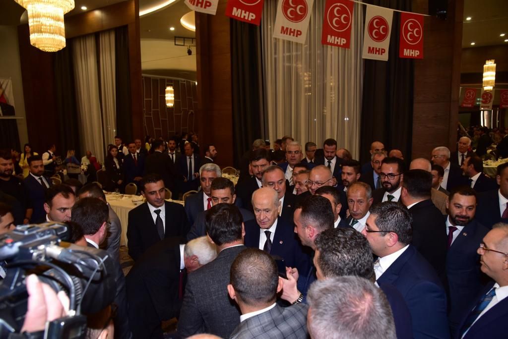 MHP Genel Başkanı Bahçeli Akşam Yemeğinde Ağırlandı 1