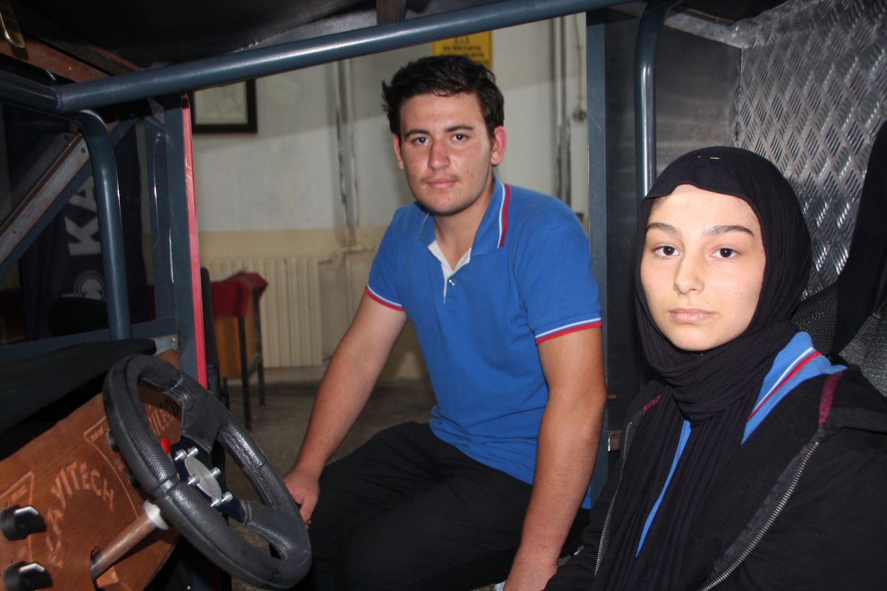 'Sudan ucuz' tam da buna denir Erdoğan’ın imzaladığı araçta müthiş özellik 2