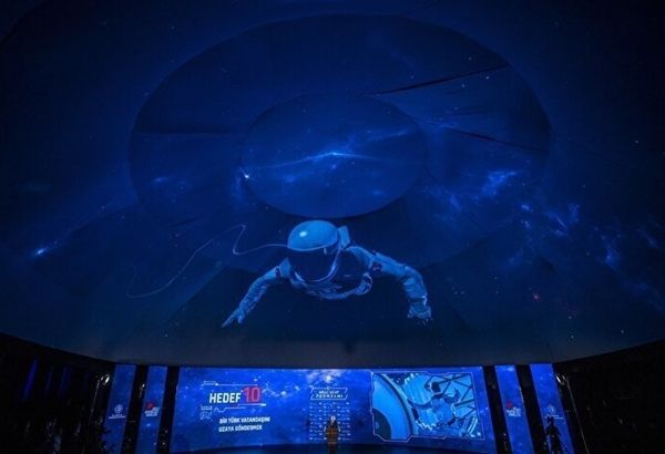 İlk Türk astronotu giyecek... 'Uzay kıyafeti'ne yoğun ilgi 7