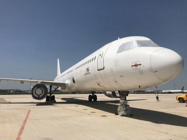 İstanbul'da satılık yolcu uçağı! Bu parayı veren alacak 5