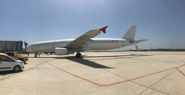 İstanbul'da satılık yolcu uçağı! Bu parayı veren alacak 3