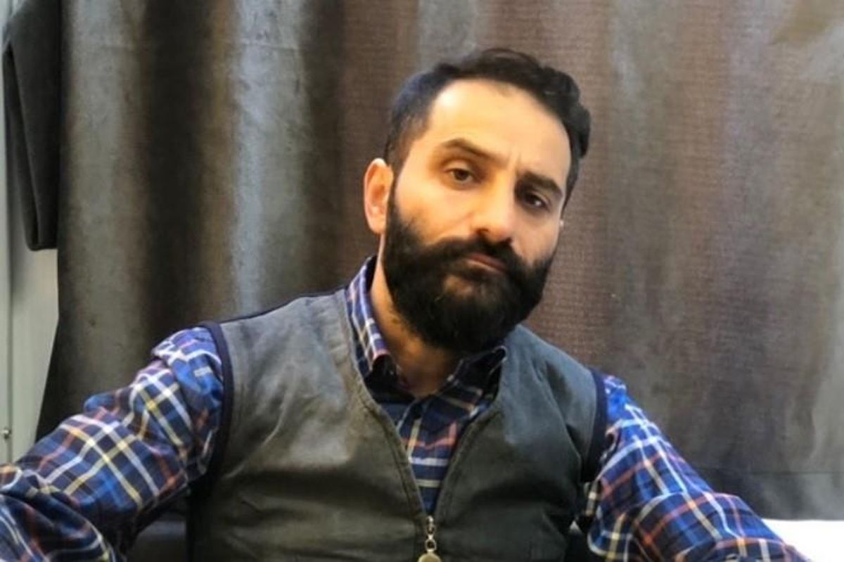 Bir salon sözde sanatçıya ders veren sanatçı Burak Haktanır'a sürpriz telefon! 1