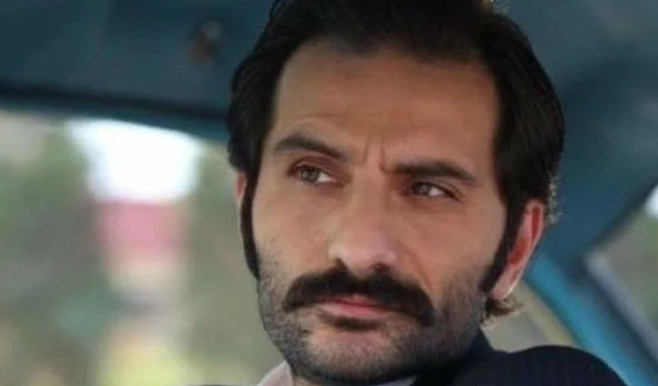 Bir salon sözde sanatçıya ders veren sanatçı Burak Haktanır'a sürpriz telefon! 2