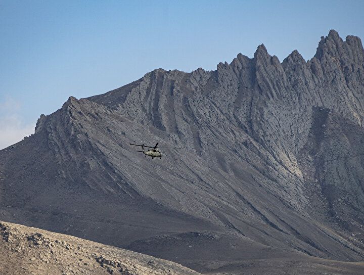 Komandolar Ağrı Dağı'nda görevde: Parola: 'ara bul yok et' 12