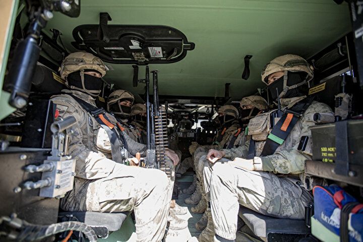 Komandolar Ağrı Dağı'nda görevde: Parola: 'ara bul yok et' 14