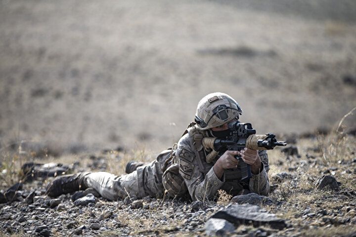 Komandolar Ağrı Dağı'nda görevde: Parola: 'ara bul yok et' 16