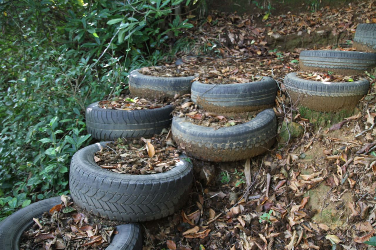 Rizeli yine yaptı yapacağını! Araba lastiklerinden öyle bir şey oluşturdu ki… 7