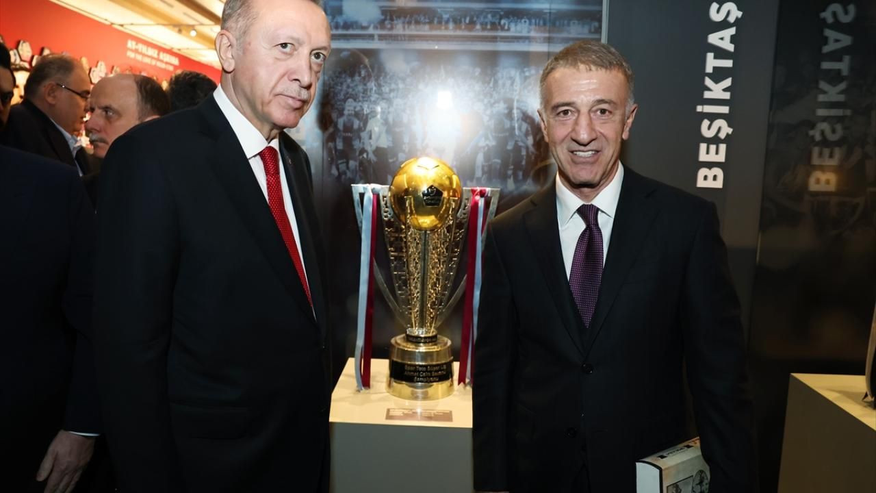 "Şut ve Gol: Türk Futbol Tarihi Sergisi" Cumhurbaşkanlığı Külliyesi'nde açıldı 12