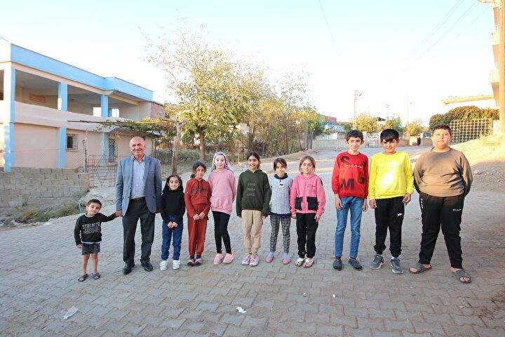 740 nüfuslu köyde herkesin soyadı aynı! 10