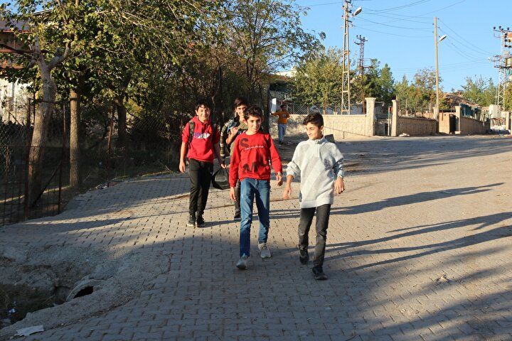 740 nüfuslu köyde herkesin soyadı aynı! 8