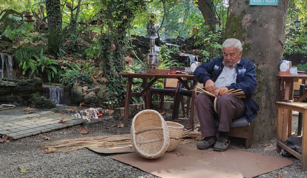 Kafelerde yapıp satıyor! Turistler akın ediyor Tanesi 150 lira 8