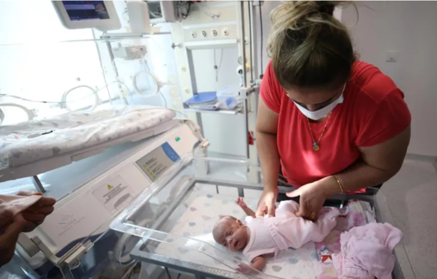 Yaşam şansı yüzde 1`in bile altındaydı: 600 gramlık 'parmak bebekten sevindirici haber 9