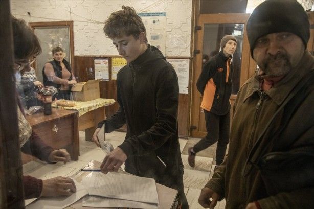 Saldırı altındaki kentte durum vahim! Yemek bulamıyorlar 5