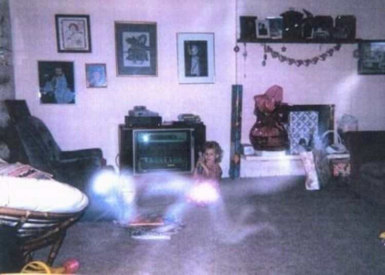 Dünya bu fotoğrafı konuşuyor! 80 yıl önce çekilen bu kareye kimse açıklama yapamıyor 13