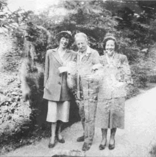 Dünya bu fotoğrafı konuşuyor! 80 yıl önce çekilen bu kareye kimse açıklama yapamıyor 5