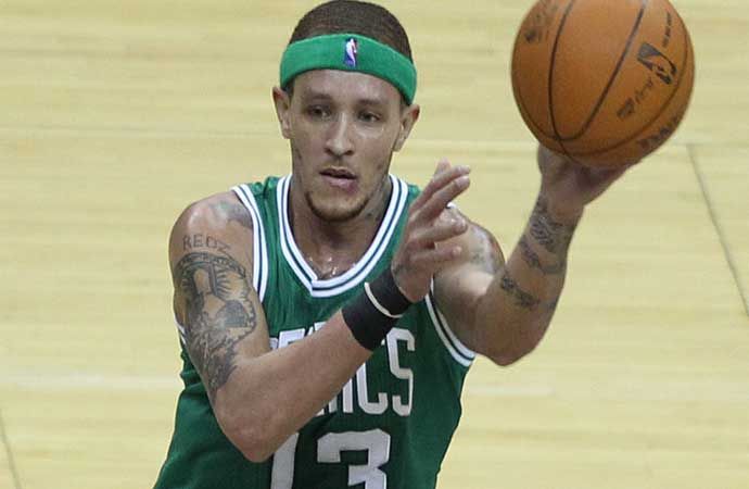 Milyon dolarlar kazanıyordu: Eski NBA yıldızı dilencilik yaparken görüntülendi! 5