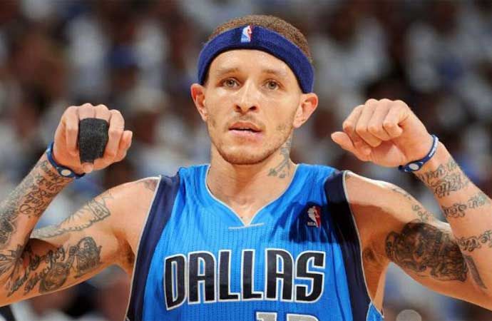 Milyon dolarlar kazanıyordu: Eski NBA yıldızı dilencilik yaparken görüntülendi! 6