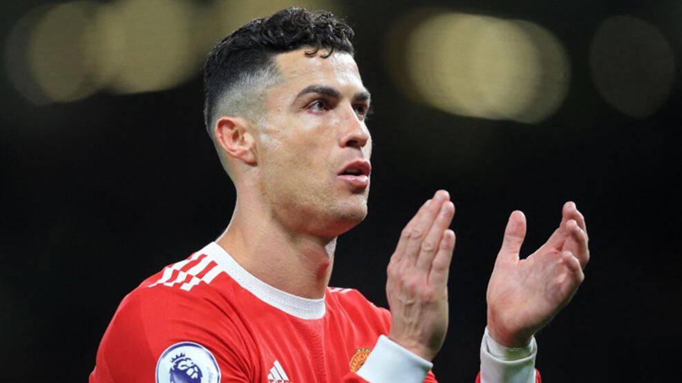 Ronaldo ve Galatasaray gerçekleri! Posteri söküldü... Messi'ye flaş gönderme 8