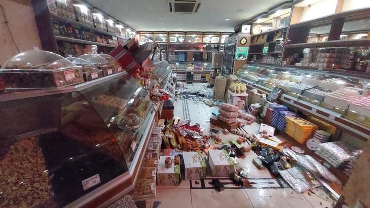 Düzce'deki depremden tüm fotoğraflar 48