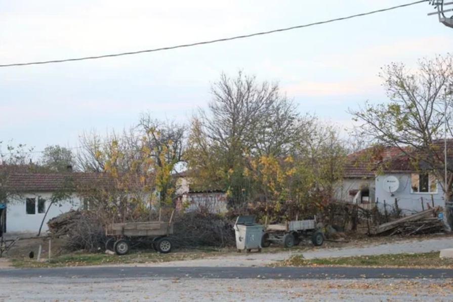 Bu köyde boş ev yok! Ülkenin dört bir yanından akın ediyorlar: Nedeni ise... 4