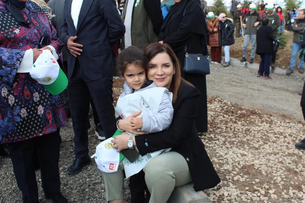 İnsanoğlu, hayvanlara karşı insaflı, şefkatli ve merhametli olmakla mükelleftir 4