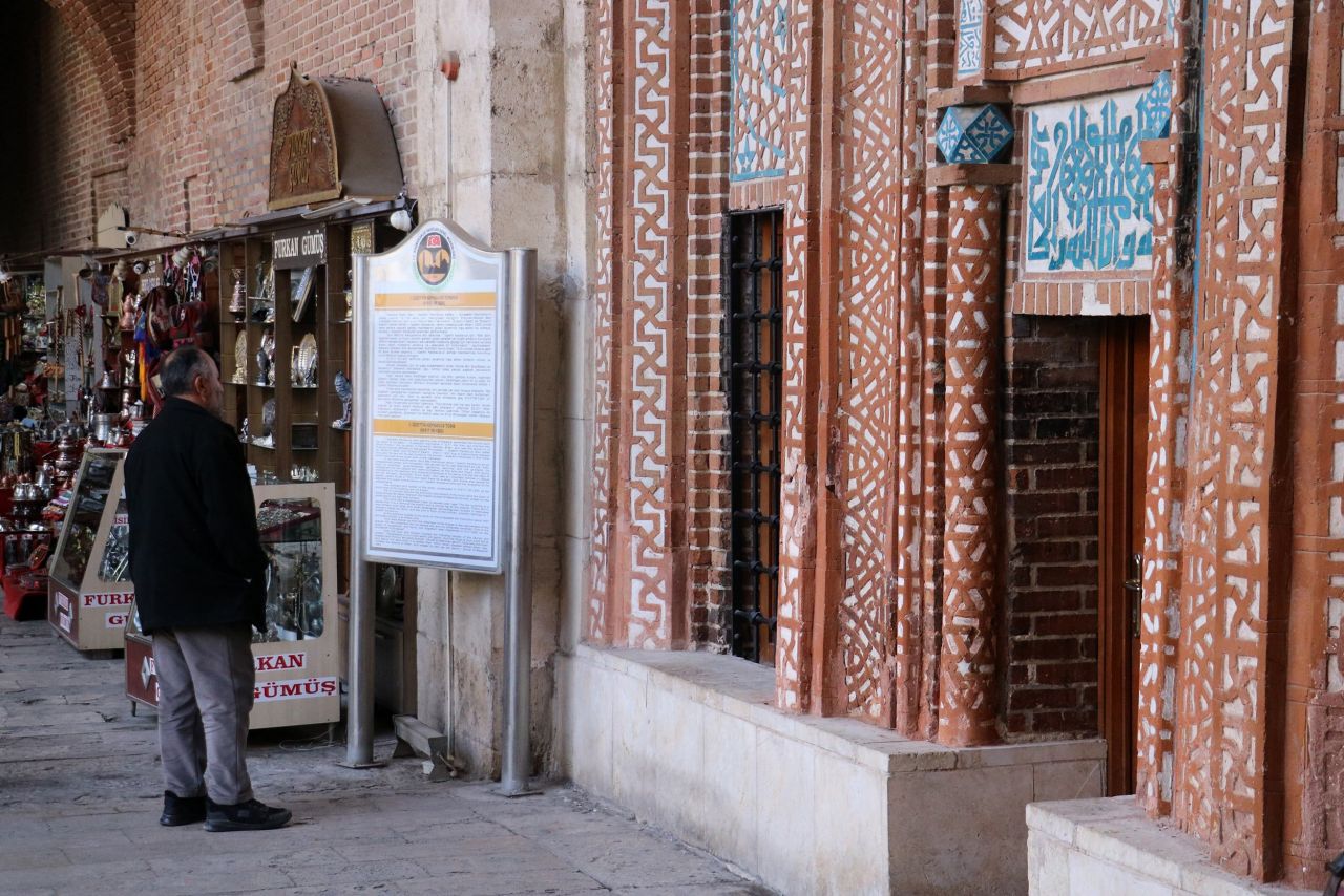 Vasiyeti ne zaman yerine getirilecek? Selçuklu sultanı hala bekliyor 7