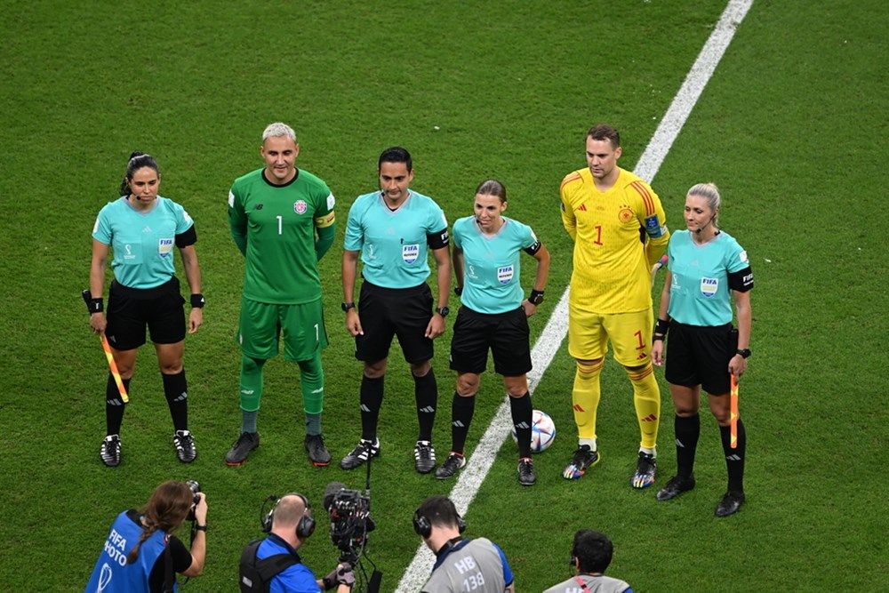 Stephanie Frappart ve yardımcıları Dünya Kupası tarihine geçti 5