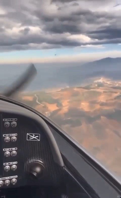 Bursa'da uçağın düşmeden önce kokpitten çekilen görüntüleri ortaya çıktı 3