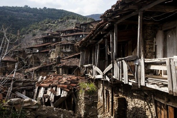 Türkiye'nin en korkutucu köyü! Cinler bastı, herkes kaçtı 17