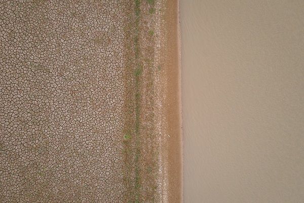 Avrupa kuraklıkla boğuşuyor! Hidroelektrik santralinin kapısına kilit vuruldu 3