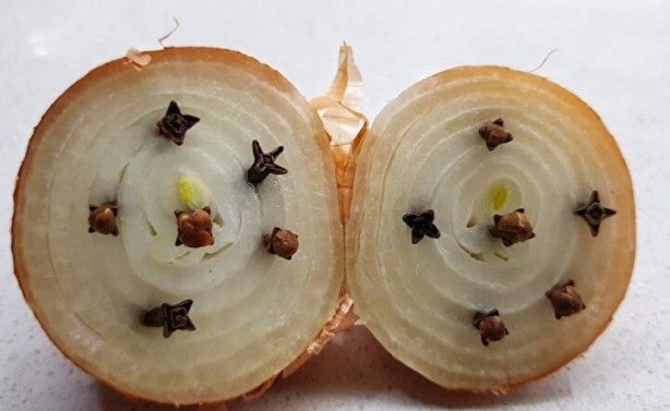 Uyumadan önce soğanı yatağınızı başına koyun! Sabah olacakları görün 7