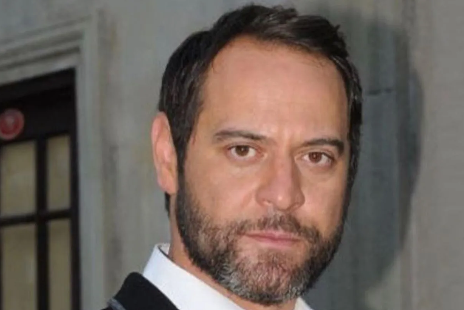 Yeşilçam'ın unutulmaz filmi Sakar Şakir'in Marmara Kazım'ının oğlu bakın hangi ünlü çıktı! 7