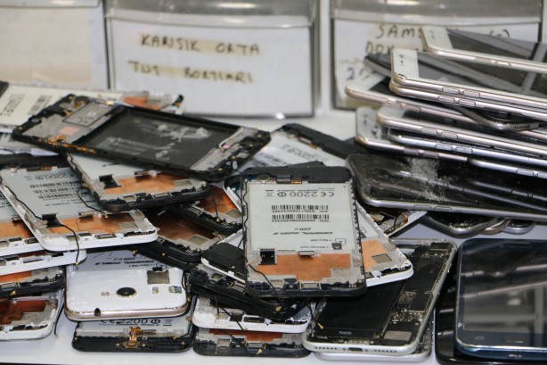 Telefonlarınızı sakın gece şarjda bırakmayın! Uzman isimden hayati uyarı geldi 3