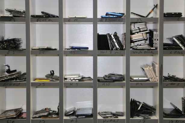 Telefonlarınızı sakın gece şarjda bırakmayın! Uzman isimden hayati uyarı geldi 2