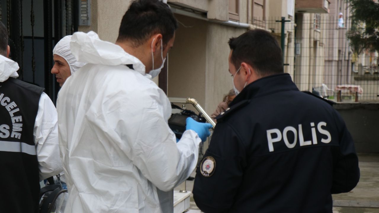 Cesedin çıktığı evdeki manzara görenleri şoke etti! 5