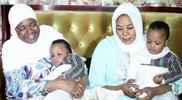 Dünyanın tek dokuzları: Herkes bebekleri görmek için akın ediyor 1