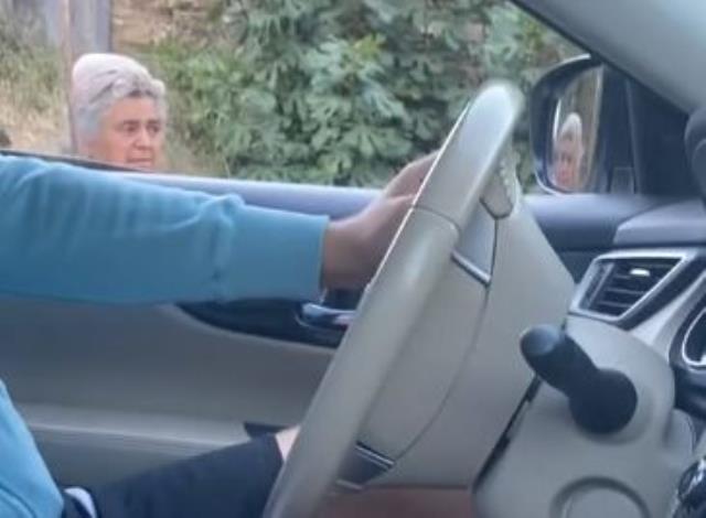 Türkiye'nin terk edilen esrarengiz köyünde kalan tek kadın konuştu: Gidin buradan, gece geliyorlar 3