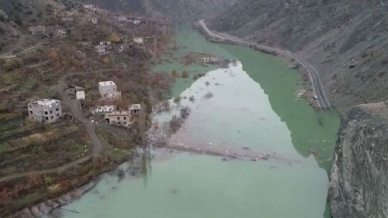 Yusufeli yükselmeye devam ediyor! Asma köprü de tarih oldu 3