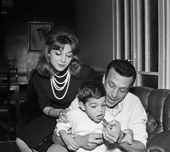 Gülümseten kareler! Yeşilçam efsanelerini hiç böyle görmediniz! 11