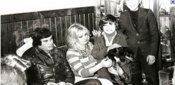 Gülümseten kareler! Yeşilçam efsanelerini hiç böyle görmediniz! 15