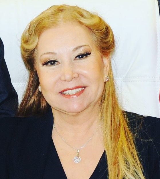 Türk Halk Müziği sanatçısı Bedia Akartürk’ten radikal karar! 6