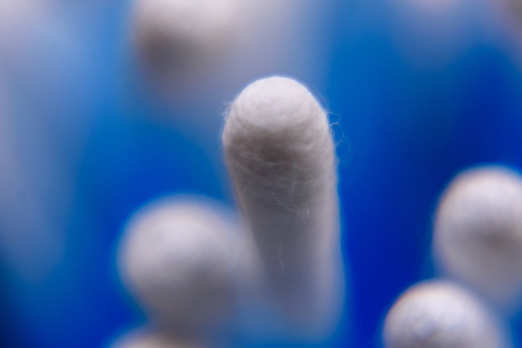 Herkes aynı hatayı yapıyor! Kulak temizlerken bunu yapmak yüz felci sebebi 12