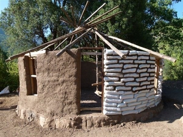 Kül, keçi kılı, çamur ve arpa samanı... Akademisyenin evi hayran bıraktı 34