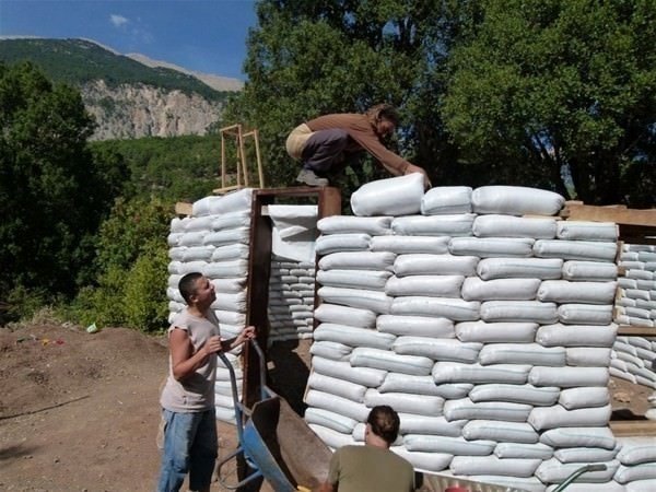 Kül, keçi kılı, çamur ve arpa samanı... Akademisyenin evi hayran bıraktı 22